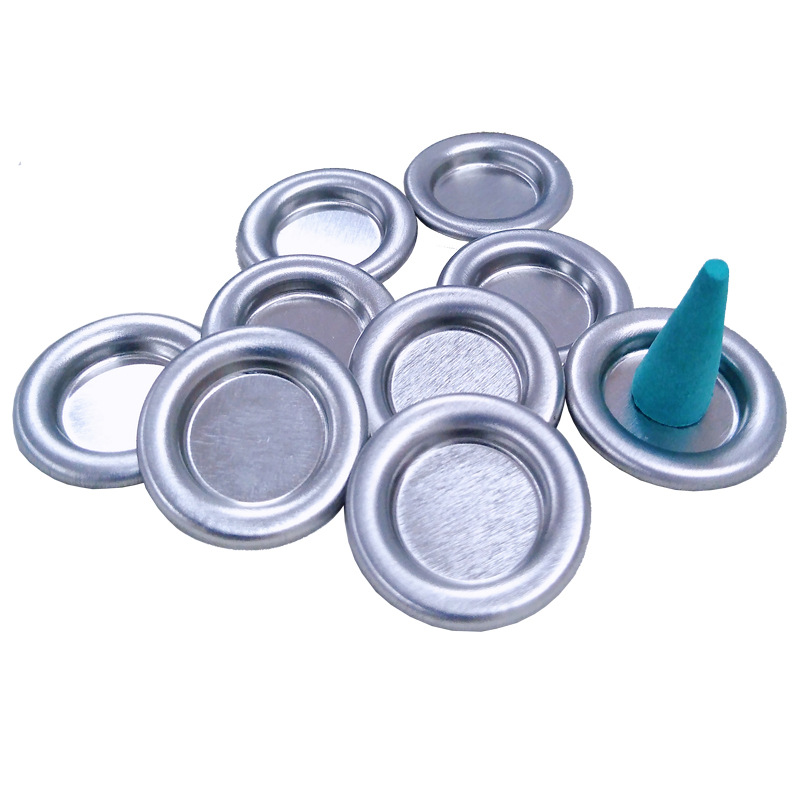 Zen Candle Supplies - YXY Small Sandalwood Cones Plate Metal